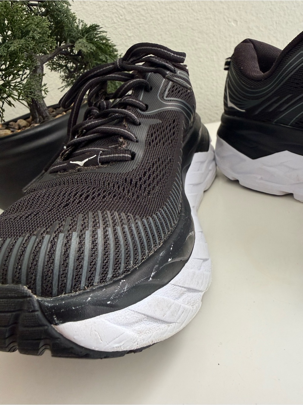 Hoka Bondi 7 women size 8 black and White Bondi 7 Women's Athletic - Picture 7 of 14